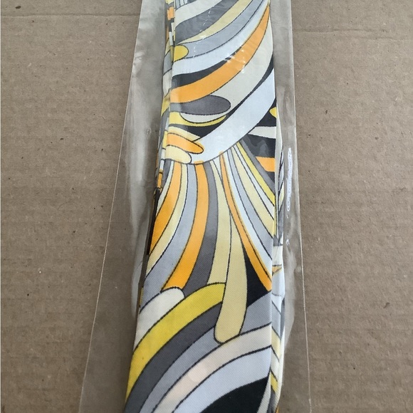 Skinny scarf/wrist wrap/hair tie - Picture 3 of 7